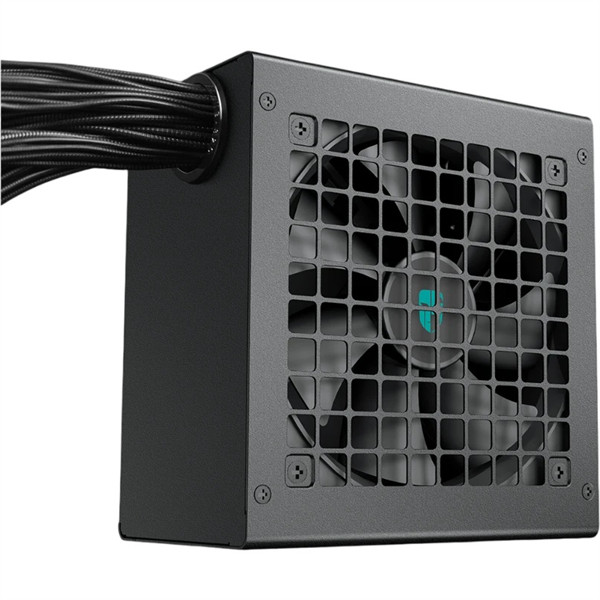 Фото Deepcool GAMERSTORM PN750D (ATX 3.1, 750W, PWM 120mm fan, Active PFC, 80+ GOLD, Gen5 PCIe) RET (R-PN750D-FC0B-WGEU-V2)