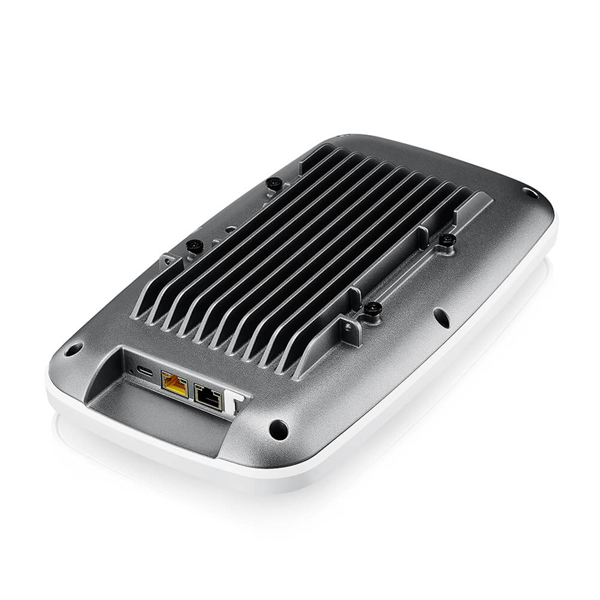 Фото Zyxel NebulaFlex WBE660S, WiFi 7, 802.11a/b/g/n/ac/ax/be (2,4 и 5 ГГц), MU-MIMO, Smart Antenna, антенны 4x4, до 1376+8640 Мбит/с, 1xLAN 10GE, 1xLAN GE, PoE, защита от 4G/5G, BLE Beacon