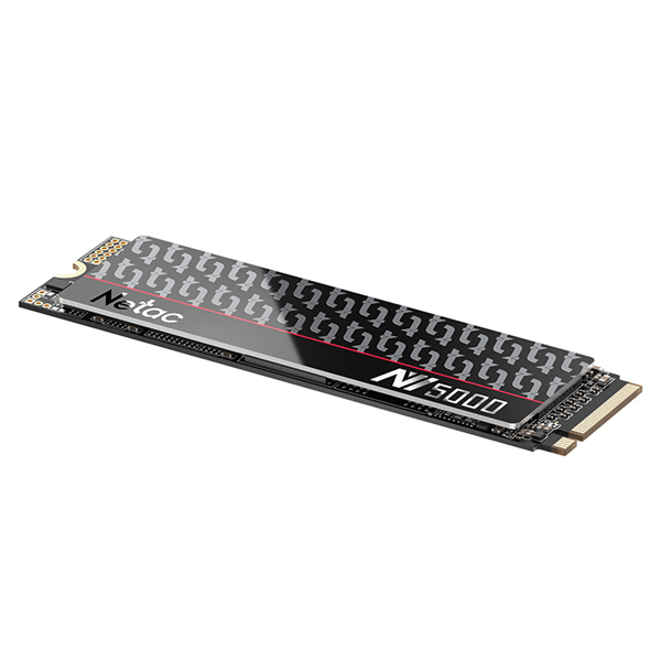 Фото Netac SSD NV5000-T 500GB PCIe 4 x4 M.2 2280 NVMe 3D NAND, R/W up to 4800/2700MB/s, IOPS(R4K) 200K/440K, TBW 320TB, with heat spreader, 5y wty