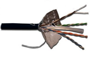 Кабель Кабель LANMASTER U/UTP, 4 пары, кат. 6, с перегородкой,  550Mhz, PE, для внешней прокладки, 305 м