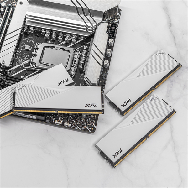 Фото ADATA LANCER DDR5 DIMM 32GB 6000MHz 2*16GB 30-40-40 1.4V WHITE DUAL COLOR BOX