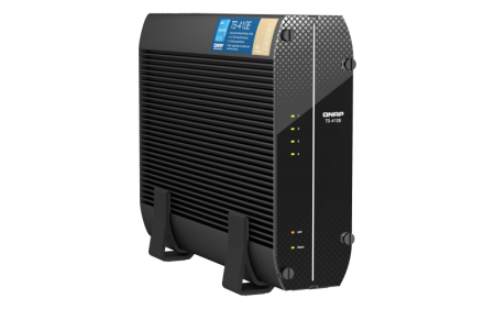 Фото QNAP SMB QC 2.0 GHzCPU/8gb/4 bay 2.5 SSD/2x2.5GbE/1xHDMI/4xUSB 3.2 Gen 2/iSCSI/1xPS/3YW TS-410E-8G-EU-QL