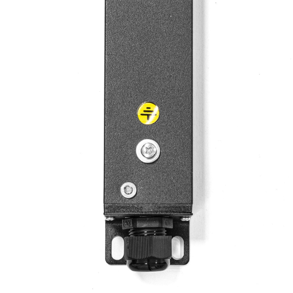 Фото Блок розеток однофазный горизонтальный, 19", 6 розеток C13, 4 розетки C19, 63A, вход питания клеммный терминал, вход кабеля с двух сторон блока нагрузка по 32А на каждый вход