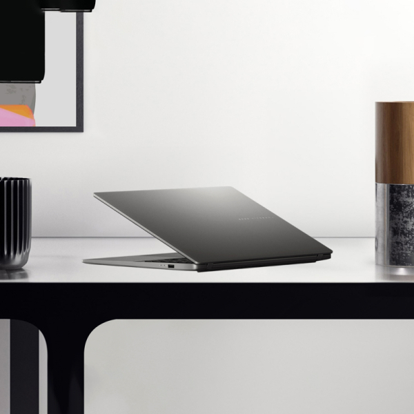 Смотреть ASUS Vivobook S16 S3607CA-SH100 (90NB16I2-M00720) Фото ASUS Vivobook S16 S3607CA-SH100 (90NB16I2-M00720)