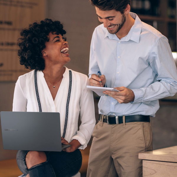 Смотреть ASUS ExpertBook BM1 BM1403CDA-S60881 (90NX0831-M00ZC0) Фото ASUS ExpertBook BM1 BM1403CDA-S60881 (90NX0831-M00ZC0)