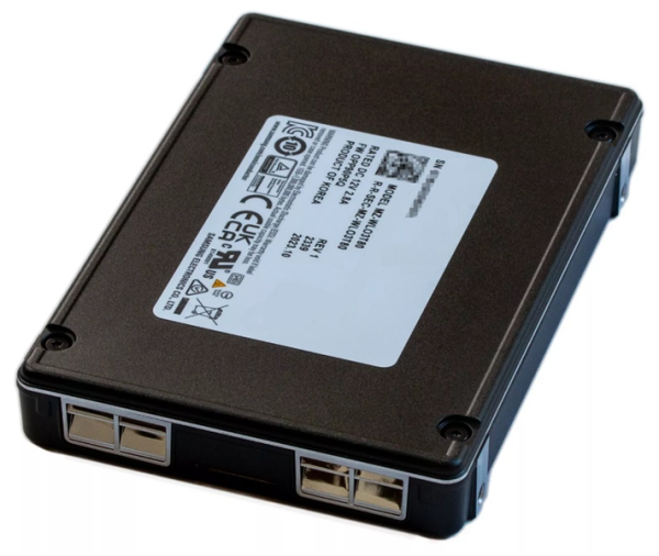 Samsung Enterprise SSD, 2.5"(SFF/U.3) 15mm, PM1743, 3840GB, NVMe PCIe 5.0 1x4, DP 2x2, R14000/W6000Mb/s, IOPS(R4K) 2500K/280K, MTBF 2,5M, 1DWPD/5Y, TBW 7008TB, TBW 7008TB, OEM