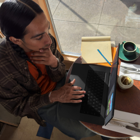 Фото Apple MacBook Pro (Z1AU0012U)