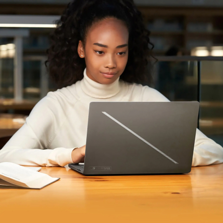 Фото Lenovo 21FA0051US