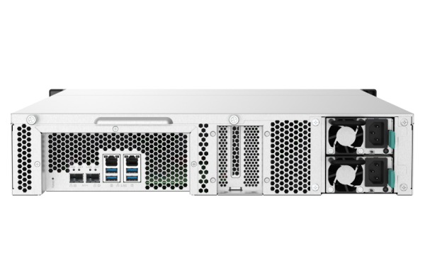 Фото QNAP SMB 2U/8bay QC 1,7GhzCPU/4Gb(upto16Gb)/upto 20HDD with TL-R1200S-RP/SATA(3,5" 2,5")/ 4xUSB3.2/1xExp.slot/2x2,5Gb 2x10Gb(SFP+)/iSCSI/2xPS/no rail(RAIL-B02)/3YW TS-832PXU-RP-4G-EU-RU