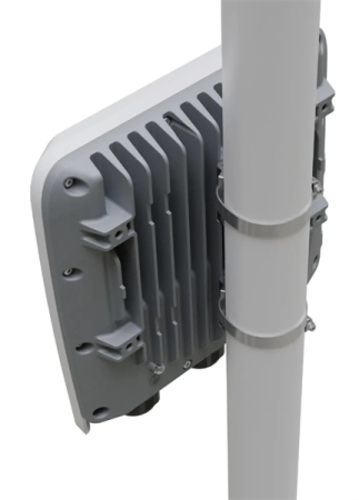 Фото MikroTik RB5009UPR+S+OUToutdoor heavy-duty PoE router1x 2.5 Gigabit Ethernet, 10G SFP+, 1GB of RAM, 1GB NAND, modern quad-core CPU, 9 (!) powering options, durable IP66 waterproof enclosure.