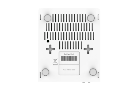 Фото MikroTik hEX PoE with 800MHz CPU, 128MB RAM, 5x Gigabit LAN (four with PoE out), SFP, USB, RouterOS L4, plastic case and PSU