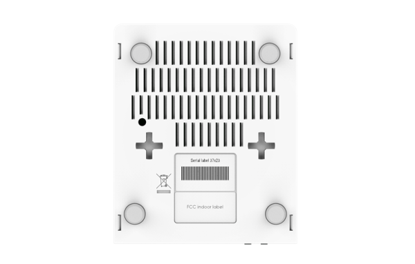 Фото MikroTik hEX PoE with 800MHz CPU, 128MB RAM, 5x Gigabit LAN (four with PoE out), SFP, USB, RouterOS L4, plastic case and PSU