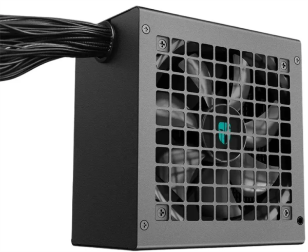 Фото Deepcool GAMERSTORM PF550X (ATX 2.52, 550W, PWM 120mm fan, Active PFC+DC to DC, 80+ BRONZE) RET (R-PF550X-HDOB-WGEU)